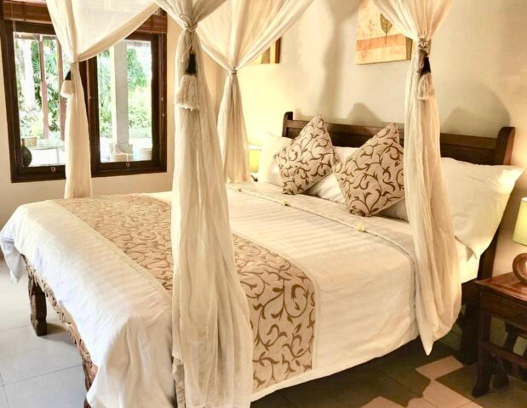 Taman Rahasia, Sitara Group Villa